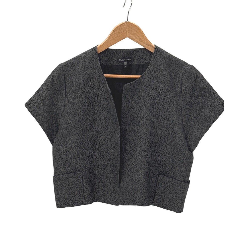 Eileen Fisher Jacket‎ Blazer Cropped Medium Black Gray Pebble Print Silk Blend